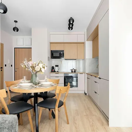 Apartmán Functional With A Balcony And Parking Close To Spaces By Renters *